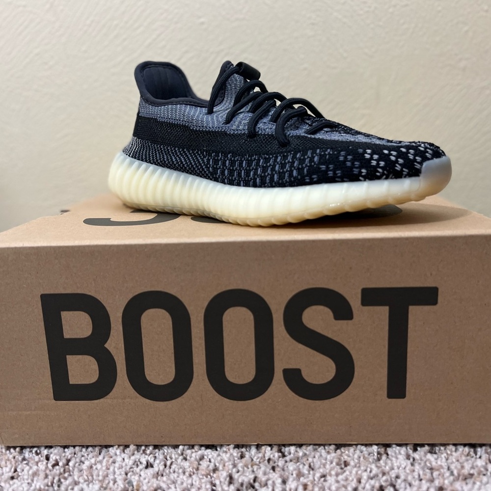 Yeezy 350 Carbon V2 Shoes
